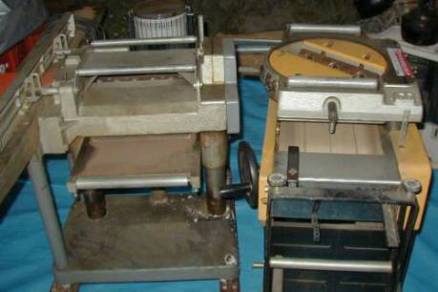 ���O�̒��ɉ^�ѓ��ꂽ�d���J���i�Ɠd���d�グ�J���i