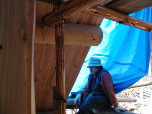 �Ō�̈ꖇ�𒣂�I���ĕ��S��Ԃ̂���������B