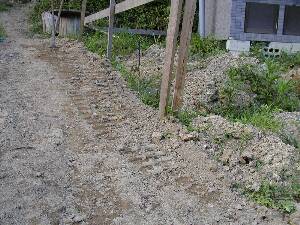 ��֎Ԃ̒ʂ铹���o�����B